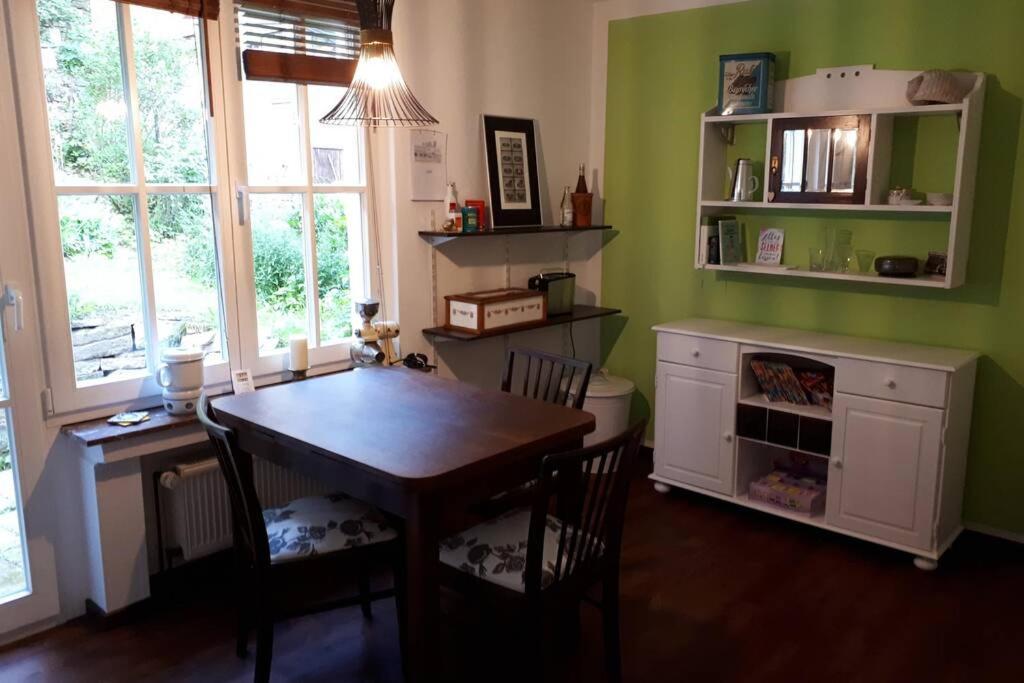 Eine Gemuetliche Ferienwohnung Mit Garten 巴特卡尔斯哈芬 外观 照片