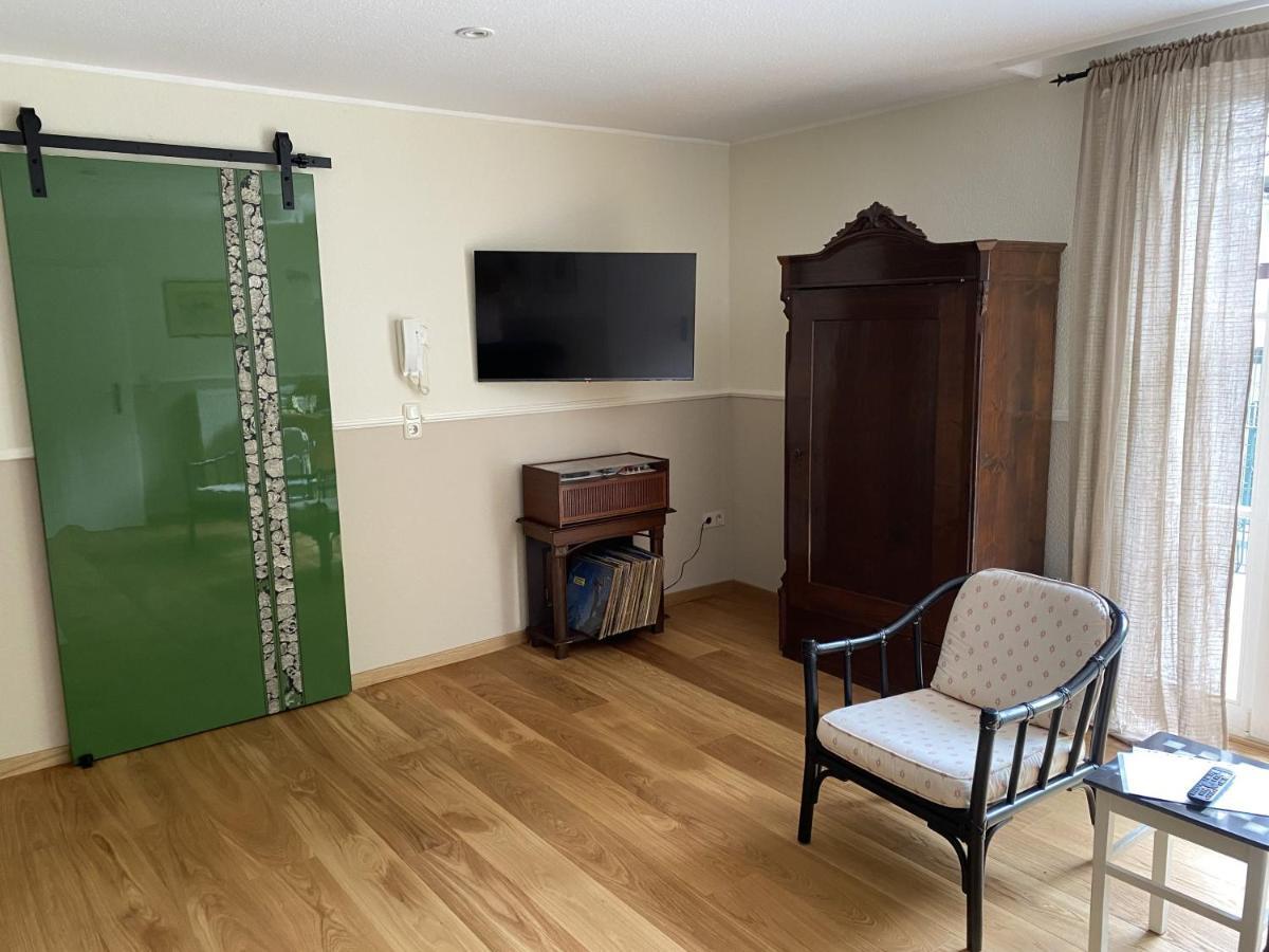 Eine Gemuetliche Ferienwohnung Mit Garten 巴特卡尔斯哈芬 外观 照片
